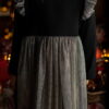 czarna sukienka brokatowy tiulowy dol szczegoly