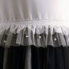 czarno biala sukienka zblizenie