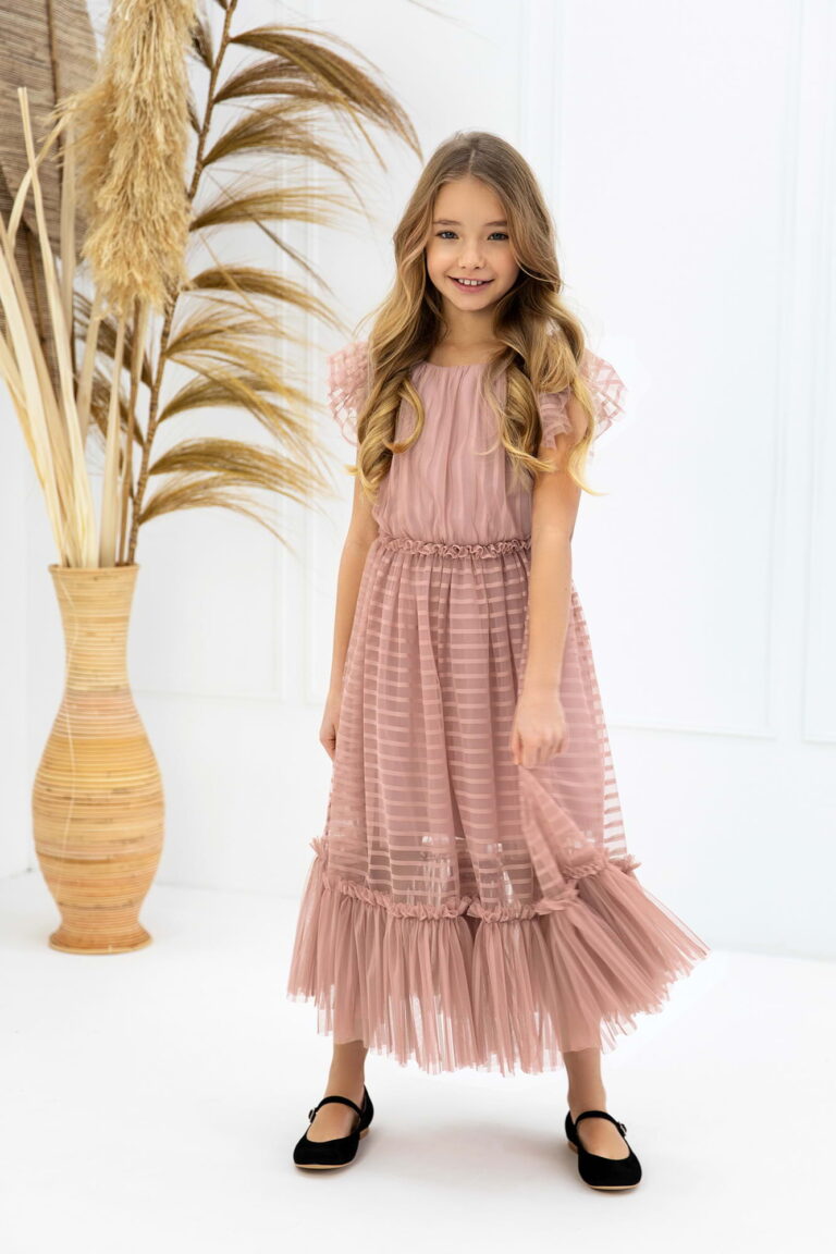 Różowa sukienka boho w pasy