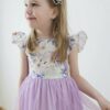 liliowa sukienka w kwiaty dla dziewczynki