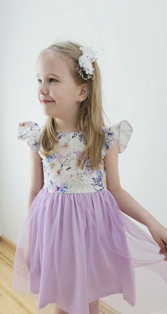 liliowa sukienka w kwiaty dla dziewczynki