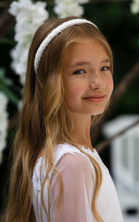 Komunijna opaska z cekinowej taśmy w kolorze ecru