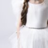 Biała sukienka na przebranie po komunii dla dziewczynki.