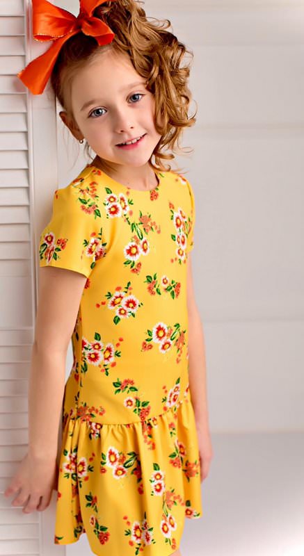 żółta letnia sukienka w kwiaty dla dziewczynki
