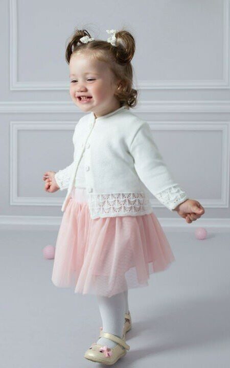 Sweter z ażurowym dołem dla dziewczynki