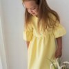 bawelniana letnia zolta sukienka z bufkami na dziewczynce