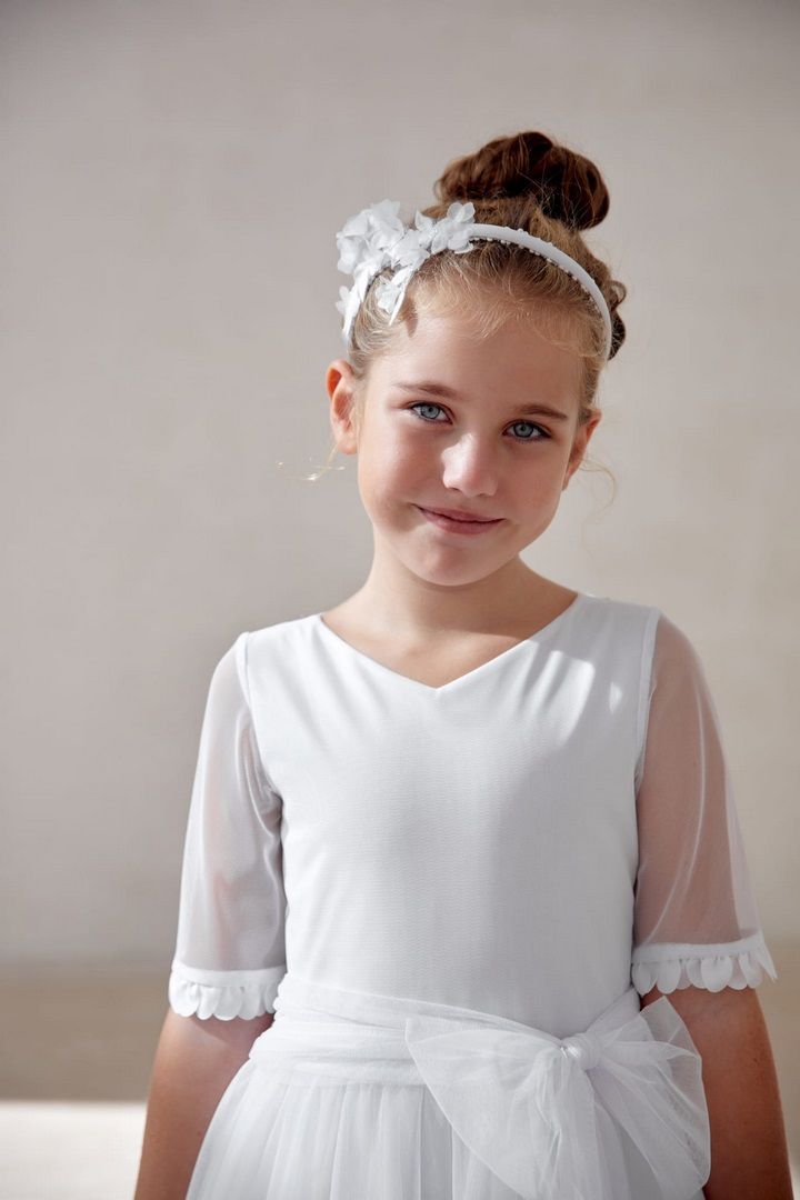 Biała suknia na komunię, rękaw do łokcia