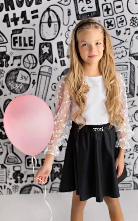 Biała bluzka na rozpoczęcie roku szkolnego, dla dziewczynki