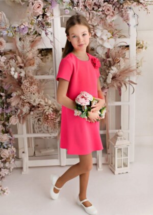 Neonowa sukienka o klasycznym kroju, dla dziewczynki.