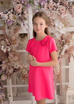 prosta sukienka w neonowym kolorze, dla dziewczynki.