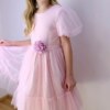sukienka rozowa rekaw z bufkami bok 1