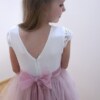 Wizytowa sukienka w kolorze ercu z tiulowym różowym dołem, dla dziewczynki.