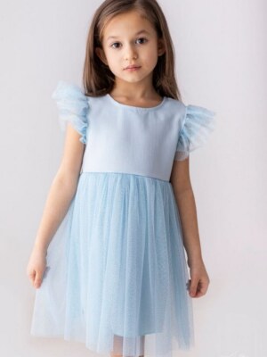 Błękitna sukienka z połyskującym tiulem, dla dziewczynki.