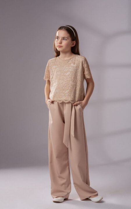 Zestaw z koronkową bluzką, kolor beżowy