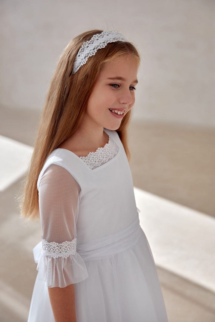 Biała opaska do Komunii z koronkowej taśmy