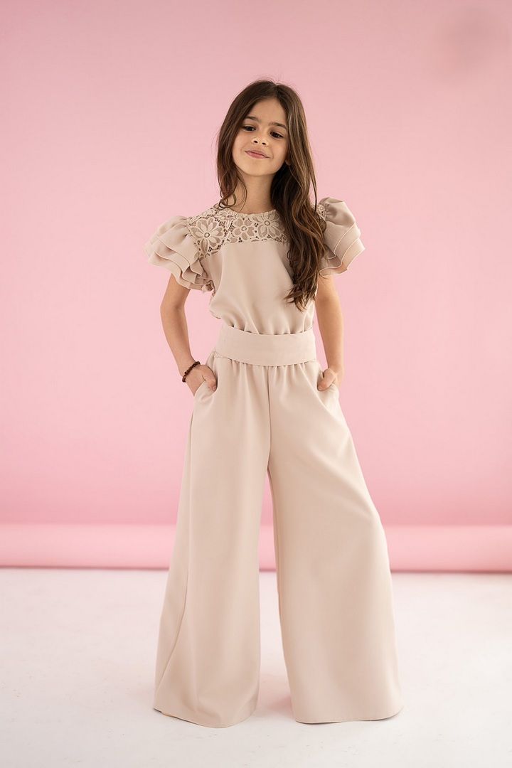 Kombinezon z koronkowymi plecami - beżowy - 152