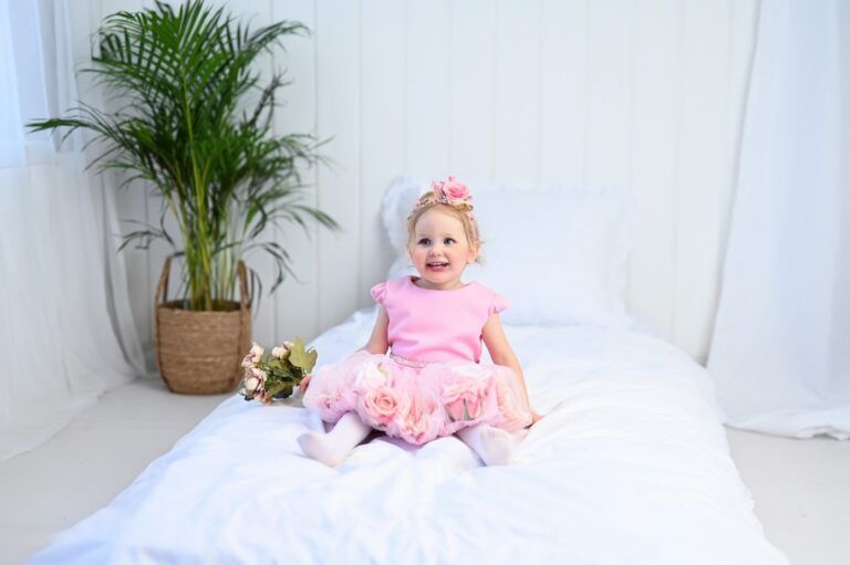 Różowa sukienka z kwiatami 3d, dla małej damy, na wesele