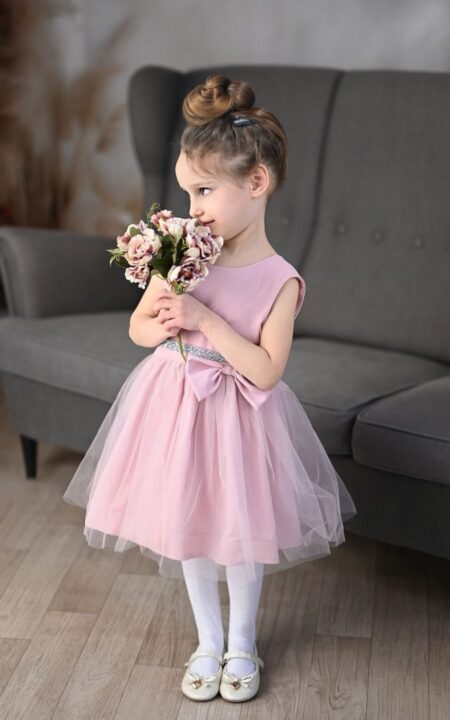 Sukienka w kolorze brudnego różu z mieniącym paskiem, dla dziewczynki